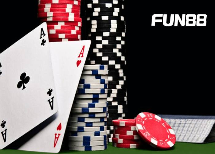 Thuật ngữ poker và những thông tin cần thiết cho bài thủ 4 Thuật ngữ poker liên quan đến cách chơi